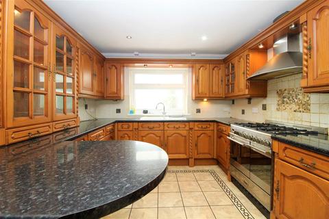 3 bedroom semi-detached house for sale - Manston Road, Ramsgate