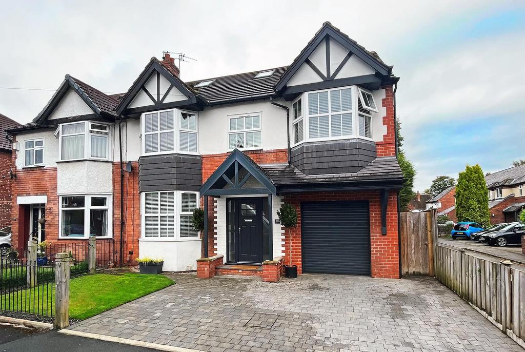 Abbotsford Grove, Timperley 5 bed semidetached house £775,000
