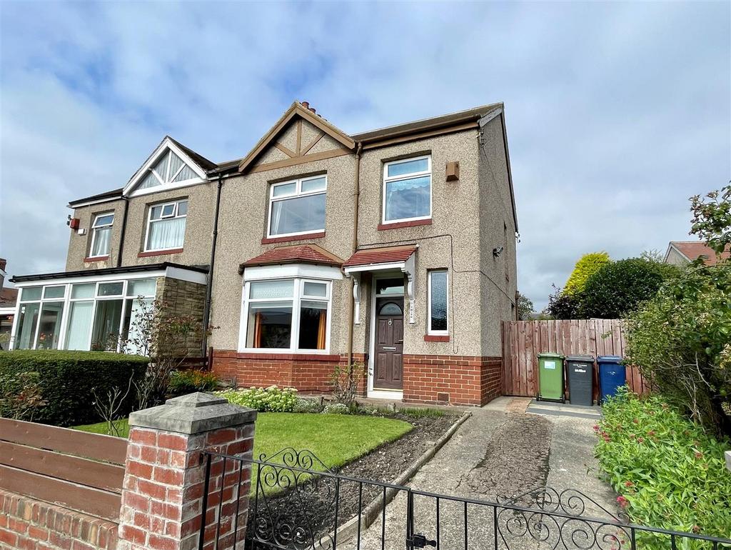 Reading Road, South Shields 3 bed semidetached house for sale £185,000