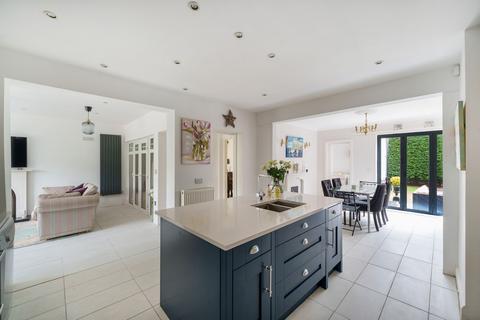 6 bedroom detached house for sale, Rutland Drive, Harrogate, HG1