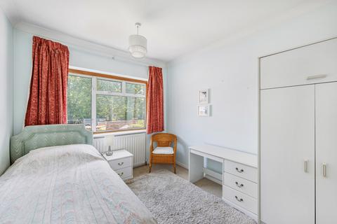 8, Hopefield Deans Road, London, W7 3PL