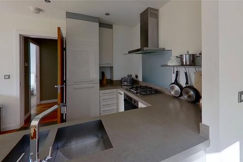 2 bedroom end of terrace house to rent, Kimmerghame View, Edinburgh, EH4