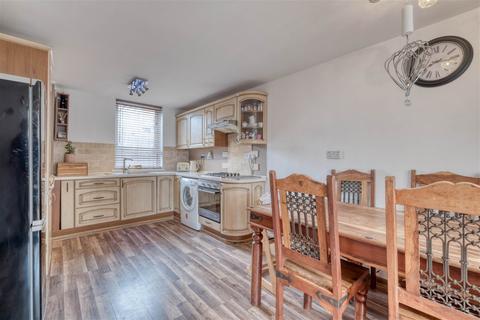 52 Ashorne Close, Redditch, B98 0EY
