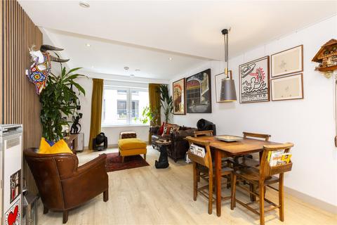 2 bedroom apartment to rent, Wharf Road, London, N1