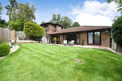 16 Brickfields Close, Lychpit, Basingstoke, RG24 8UX
