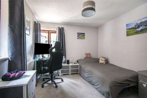16 Brickfields Close, Lychpit, Basingstoke, RG24 8UX