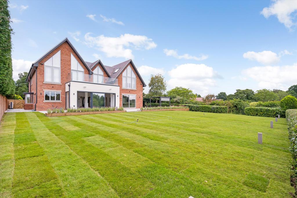 Lady Byron Lane, Knowle, Solihull, West Midlands, B93 5 bed detached