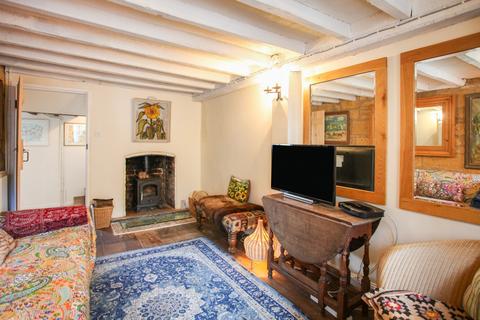 2 bedroom cottage for sale, High Street, Blockley, Moreton-in-Marsh, Gloucestershire. GL56 9EX