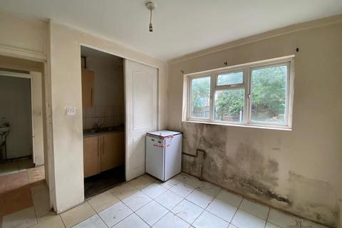 3 Susannah Street, London, E14 6LS