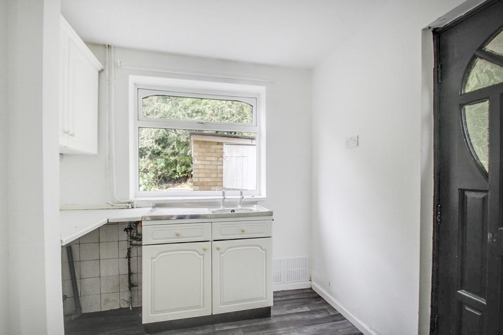 Langstone Road, Dudley, West Midlands 3 bed semidetached house for