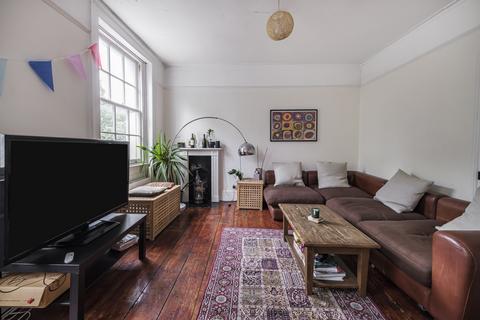 3 bedroom flat for sale, Compton Terrace, London, N1