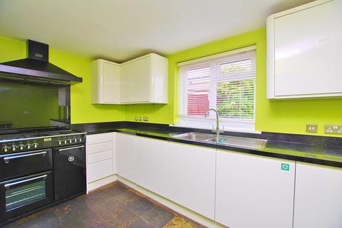 3 bedroom semi-detached house to rent, Byrefield Road, Guildford, Surrey, GU2