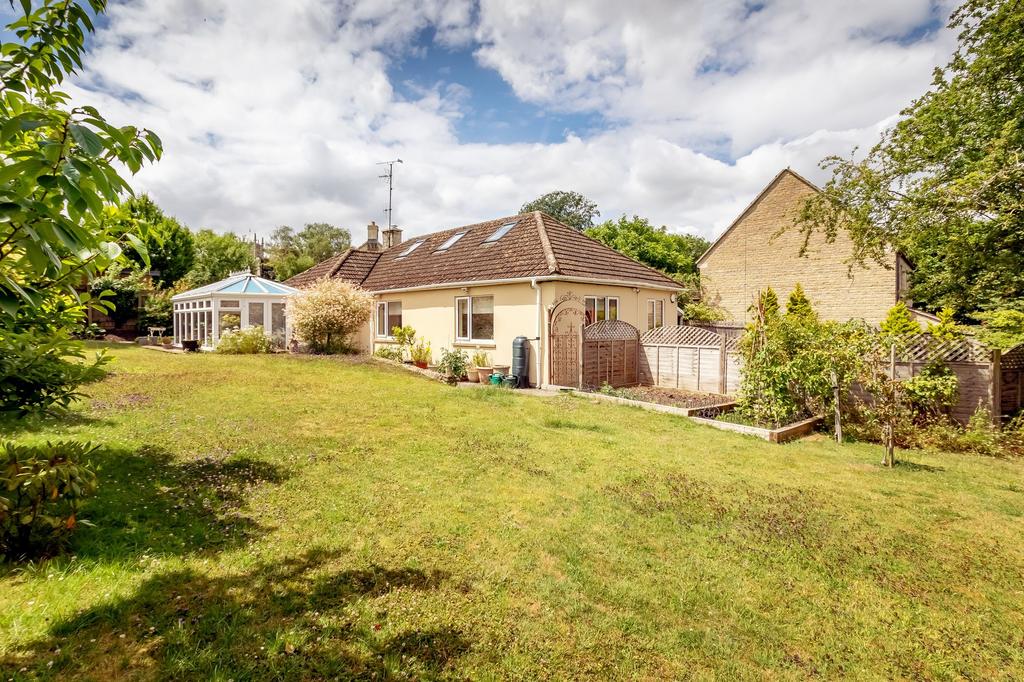 Burton, Chippenham SN14 3 bed detached bungalow for sale £485,000