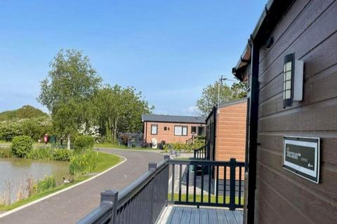 2 bedroom lodge for sale, Highfield Fisheries & Leisure Lodge Park, , Ghants Lane FY6