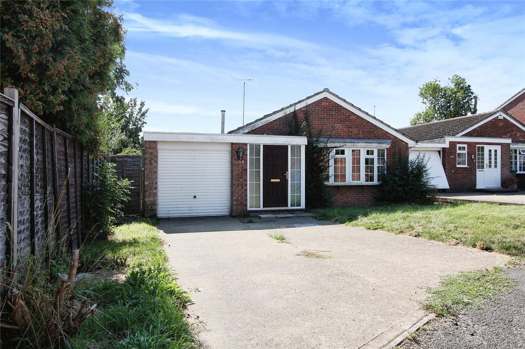 Broadlands, Desborough, Kettering, NN14 3 bed bungalow for sale £230,000