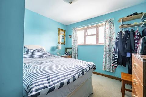 2 bedroom detached bungalow for sale - Luston,  Leominster,  Herefordshire,  HR6