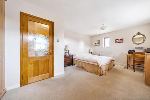 2 bedroom detached bungalow for sale - Luston,  Leominster,  Herefordshire,  HR6