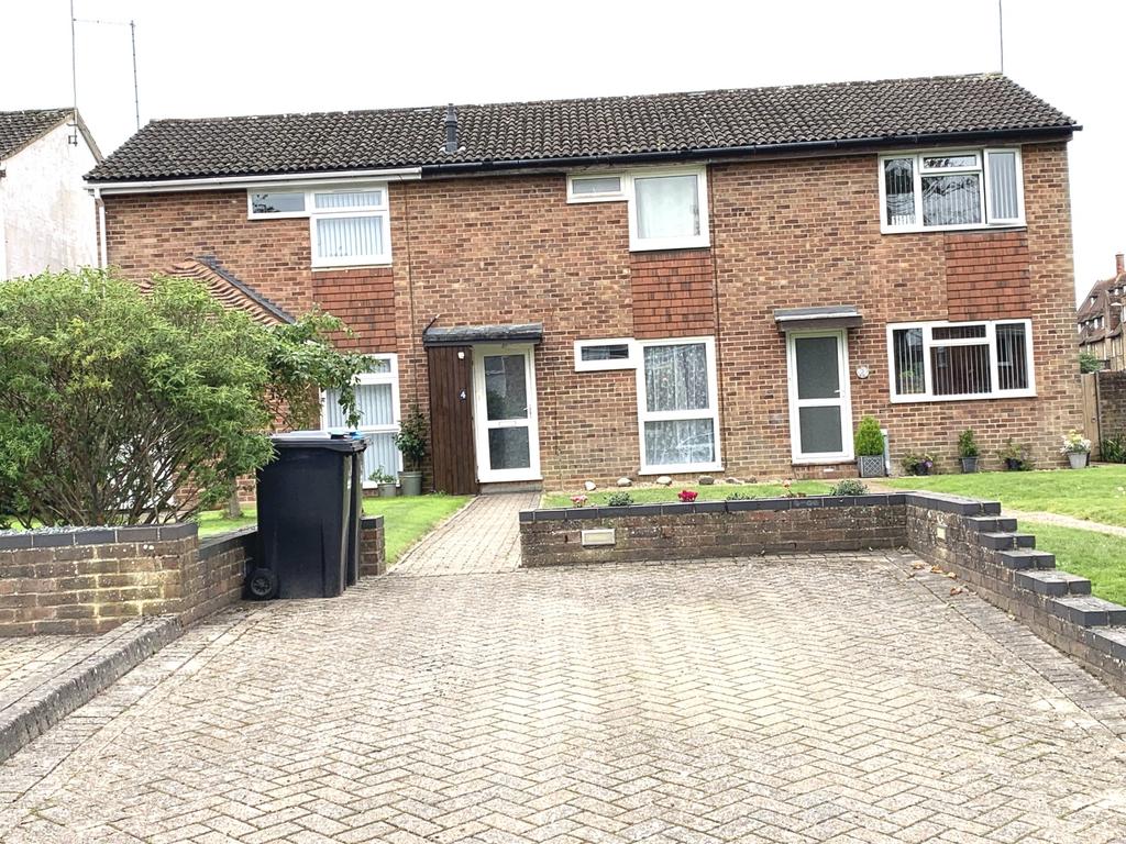 4 Stratfield Ext