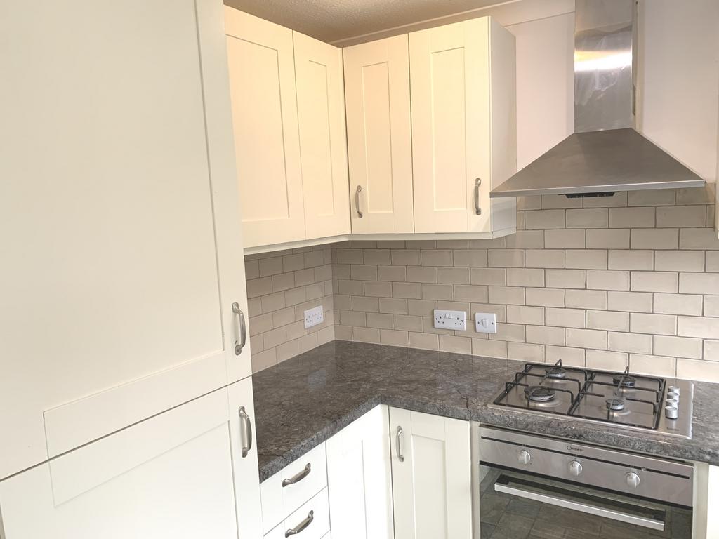 4 Stratfield Kitchen2