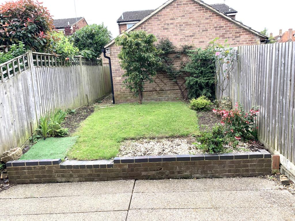 4 Stratfield Rear Garden