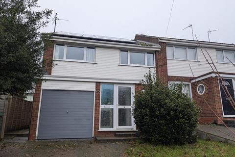 4 bedroom semi-detached house to rent, Wingate Close, Kettering, NN15