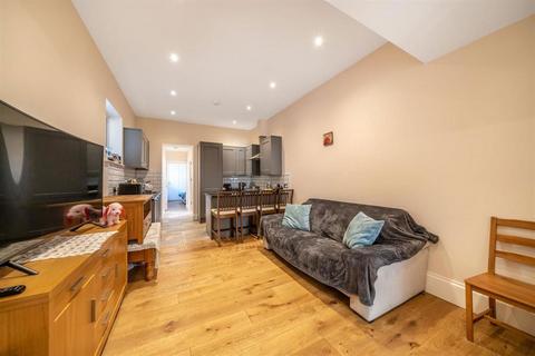 21 Station Road, London, SE20 7BE