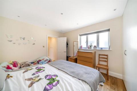 21 Station Road, London, SE20 7BE