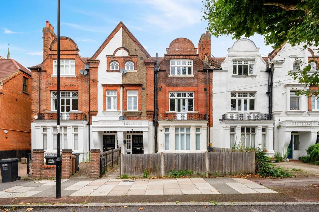 St. Margarets Road, Brockley 2 bed flat £425,000