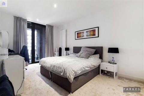 2 bedroom apartment for sale, Cutter House, Royal Wharf, London, E16