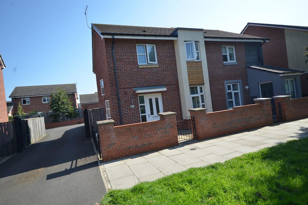 King Road, South Shields 3 bed semidetached house for sale £
