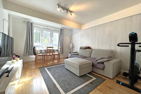 1 bedroom flat for sale, Paul Street, London, E15