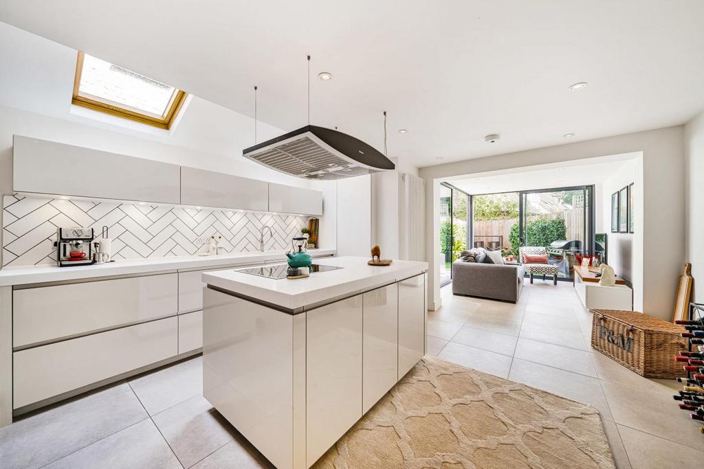 Laitwood Road, Balham 4 bed terraced house for sale £1,375,000