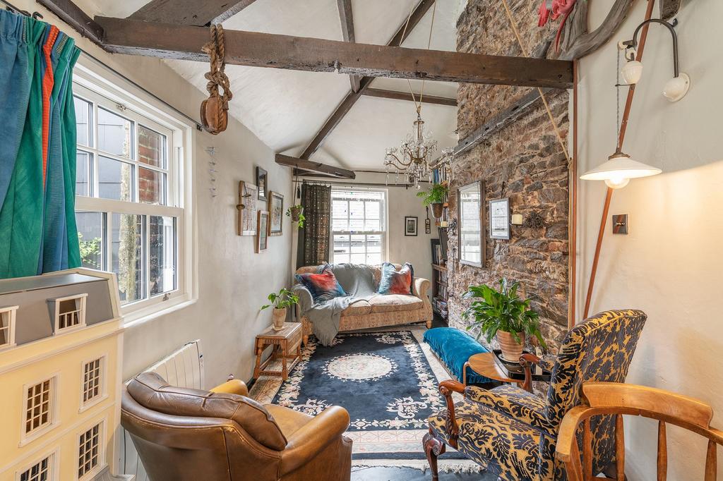 11 Browns Hill, Dartmouth, Living Area