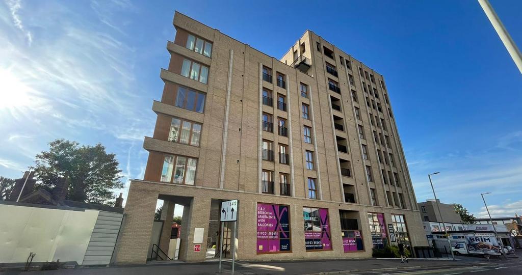 Unit 2 Chiltern Court, 1 Marri... Retail property (high street) £325,000