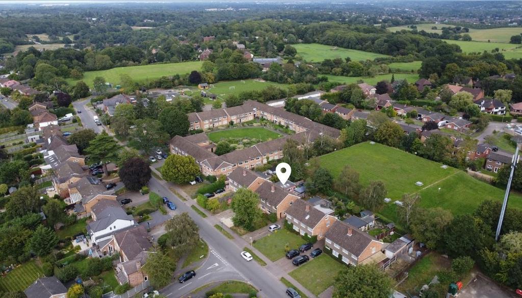 Stag Lane, Chorleywood... 3 bed semidetached house for sale £600,000