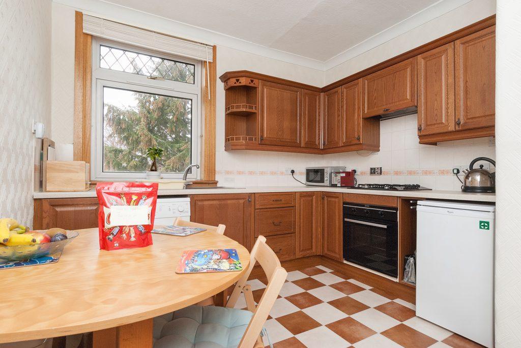 2173L Prestonfield Avenue, Edinburgh, EH16 5EU 1 bed flat £950 pcm