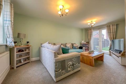 3 bedroom detached house for sale - Brewster Road, Gainsborough, Lincolnshire, DN21