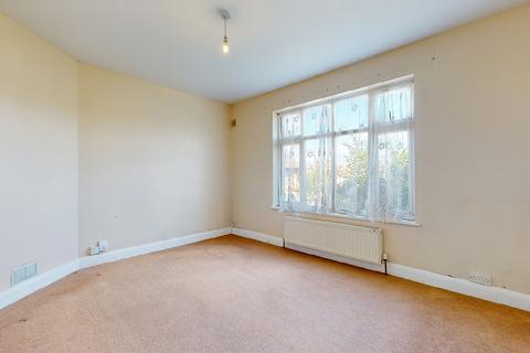 81 Rowan Crescent, London, SW16 5JA