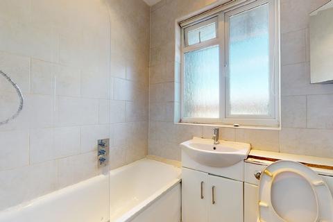 81 Rowan Crescent, London, SW16 5JA