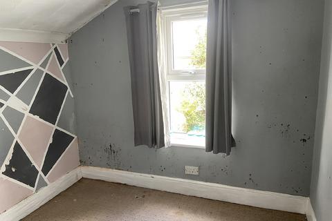 144 Calton Road, Gloucester, GL1 5ER