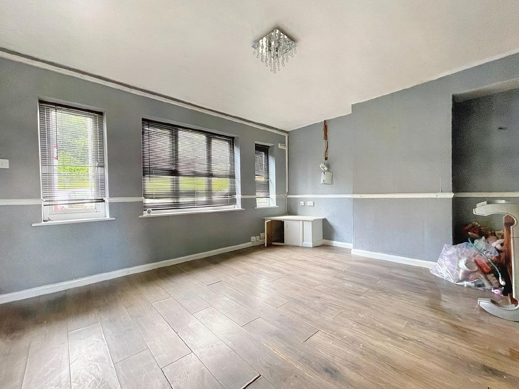 132 Keats Road, Wolverhampton 3 bed end of terrace house £100,000