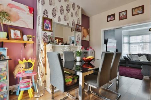 2 bedroom terraced house for sale, Thoresby Street, Hull,HU5 3RE