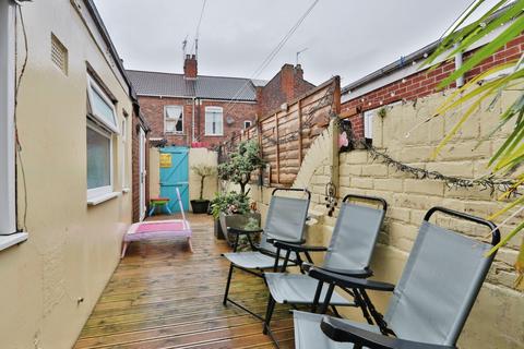 2 bedroom terraced house for sale, Thoresby Street, Hull,HU5 3RE