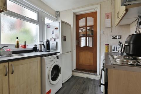 2 bedroom terraced house for sale, Thoresby Street, Hull,HU5 3RE