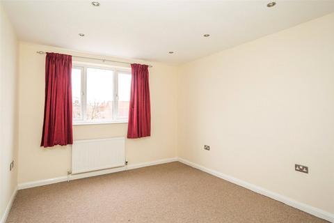 2 bedroom flat to rent, North Moor Road, Huntington, York, YO32