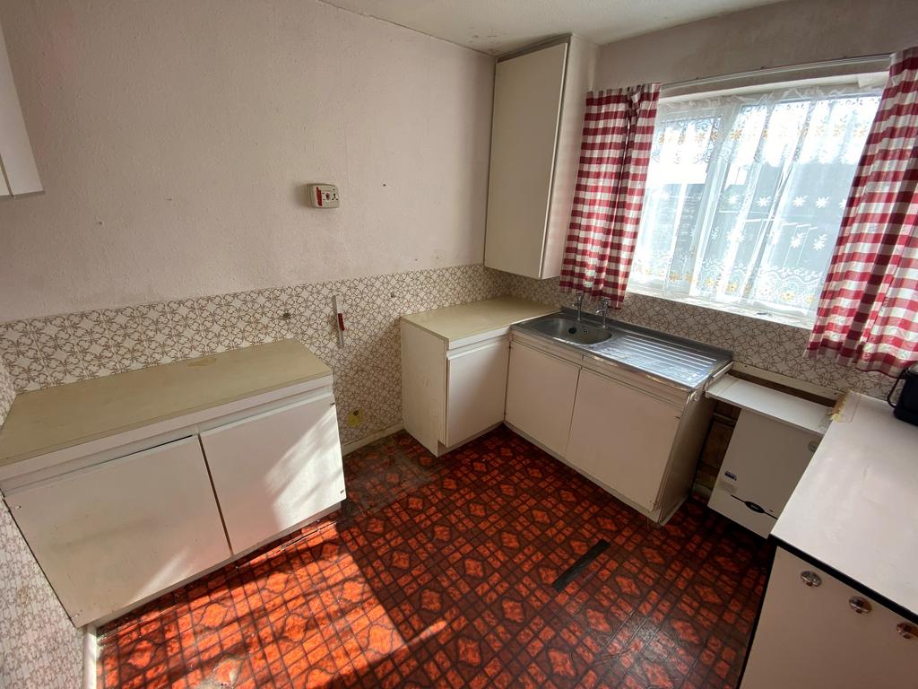 Kitchen (wide) T202308251208.jpg