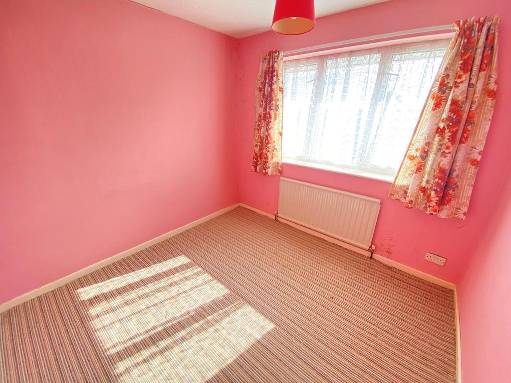 Bedroom 1 (wide) T202308251209.jpg