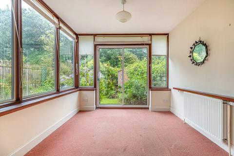 24 Carrick Crescent, Giffnock, Glasgow, G46 6PP