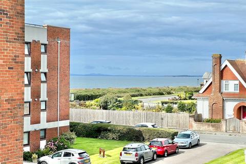 2 bedroom apartment for sale, Victoria Road, Milford on Sea, Lymington, Hampshire, SO41