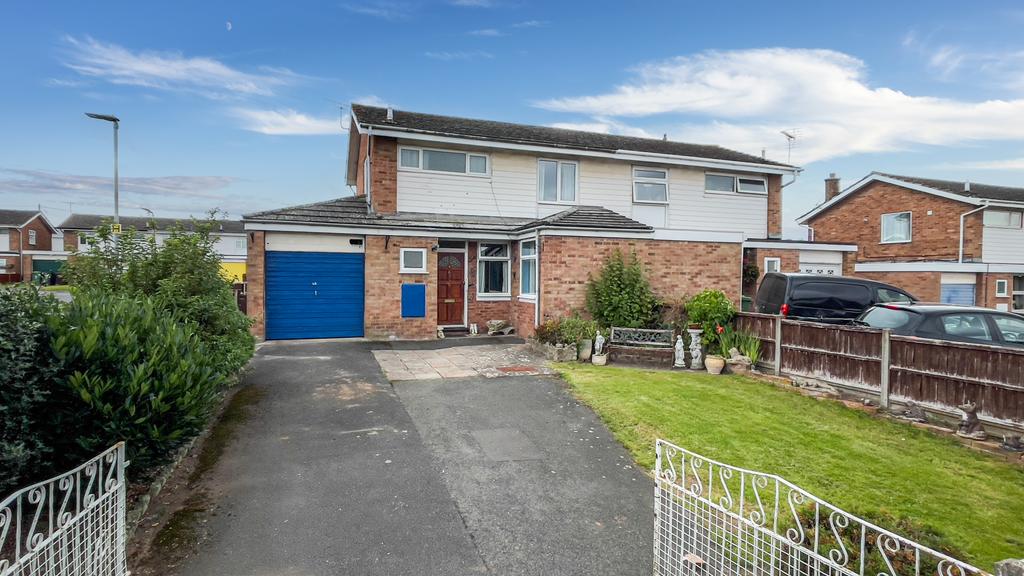 Green Lane, Kingstone, Herefordshire, HR2 3 bed semidetached house for